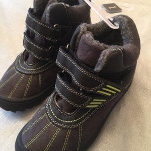 OshKosh B'gosh Toddler Kids fall shoes with straps - size 1 - new